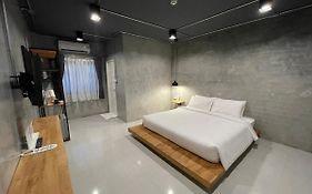 Loft Space Hotel